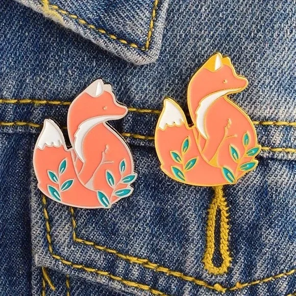 1 LEFT‼️ Set of 2 Matching Fox Pins Enamel Gold Silver Metal Brooch Pair Foxes - Picture 5 of 12